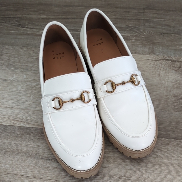 A New Day Women's White Loafers - Picture 1 of 6